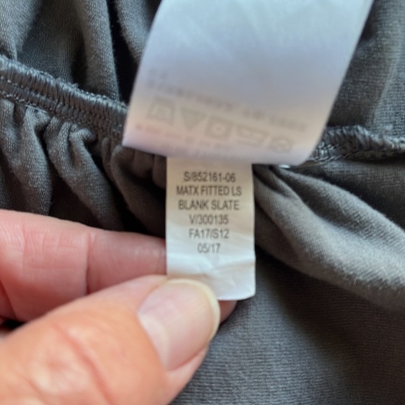 Old Navy Maternity Women’s V-neck Gray Knit Top Long Sleeve Ruched Size XXL - Picture 12 of 12